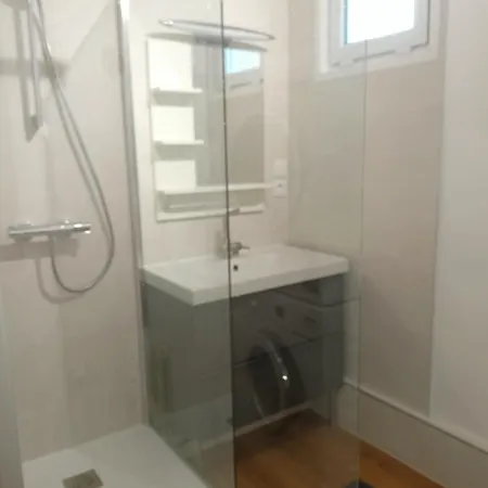 Opaline T3 Lumineux Avec Patio Et Parking Prive *